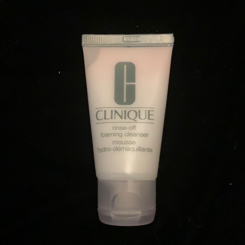 Clinique Rinse-Off Foaming Cleanser  Mouss…